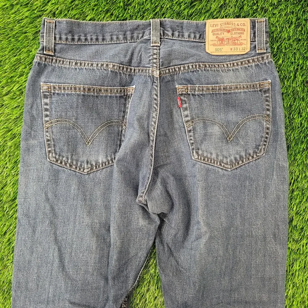 LEVIS 505 Jeans 32x31 Straight Faded Medium-Wash Whiskered